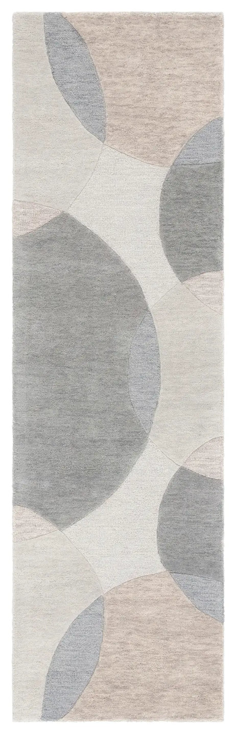 Safavieh Chatham 2'-3" x 8'-0" Rug in Ivory / Grey