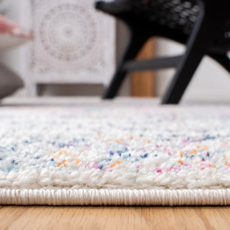 Safavieh Tulum 4'-0" x 6'-0" Rug in Ivory / Dark Blue