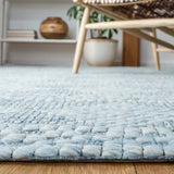 Safavieh Marbella 4'-0" x 6'-0" Rug in Blue