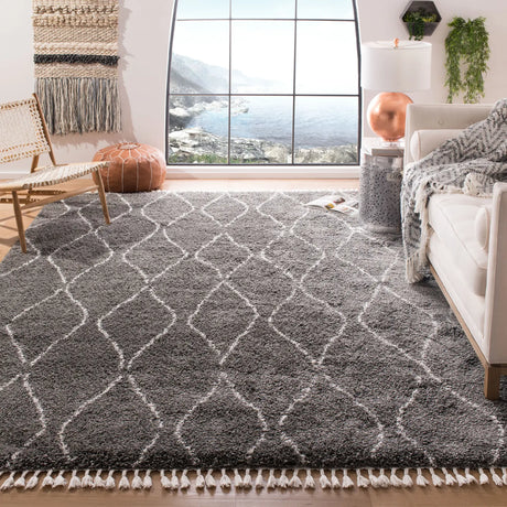Safavieh Moroccan Fringe Shag 8'-0" x 10'-0" Rug in Grey / Ivory