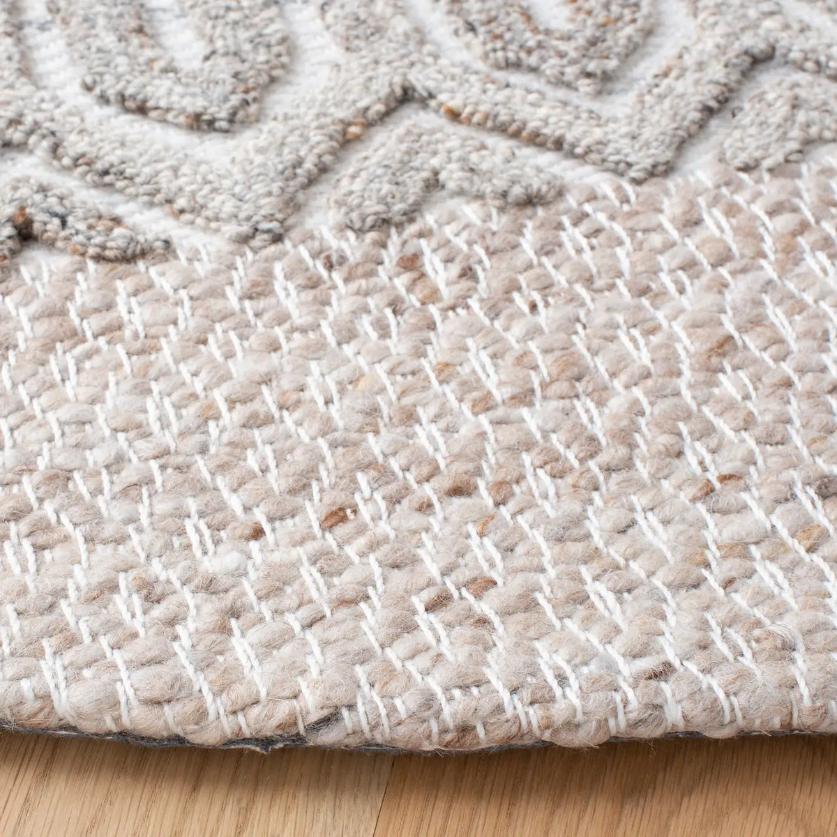 Safavieh Natura 6'-0" x 6'-0" Rug in Beige / Ivory