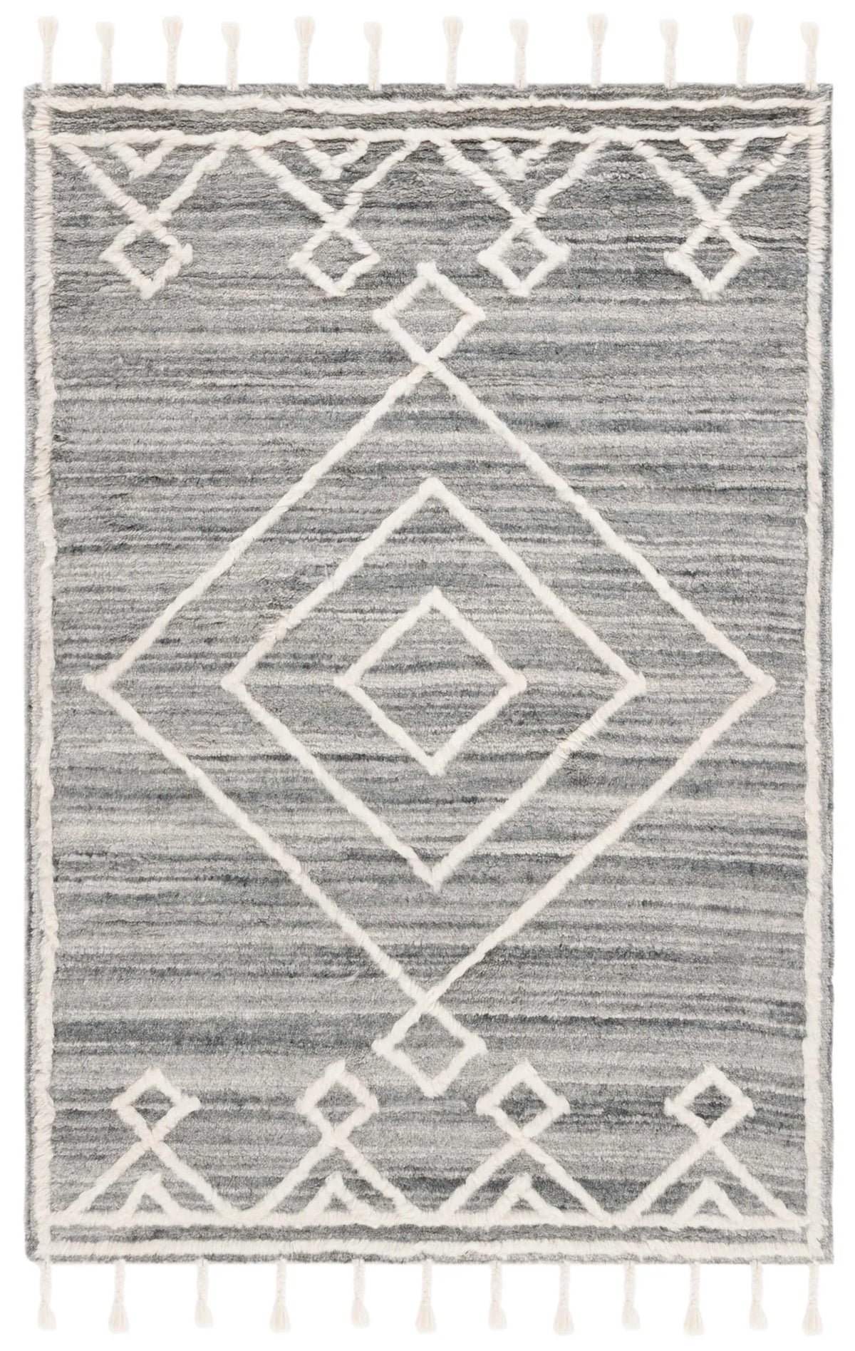 Safavieh Casablanca 4'-0" x 6'-0" Rug in Grey / Ivory