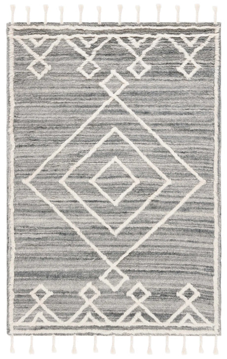 Safavieh Casablanca 4'-0" x 6'-0" Rug in Grey / Ivory