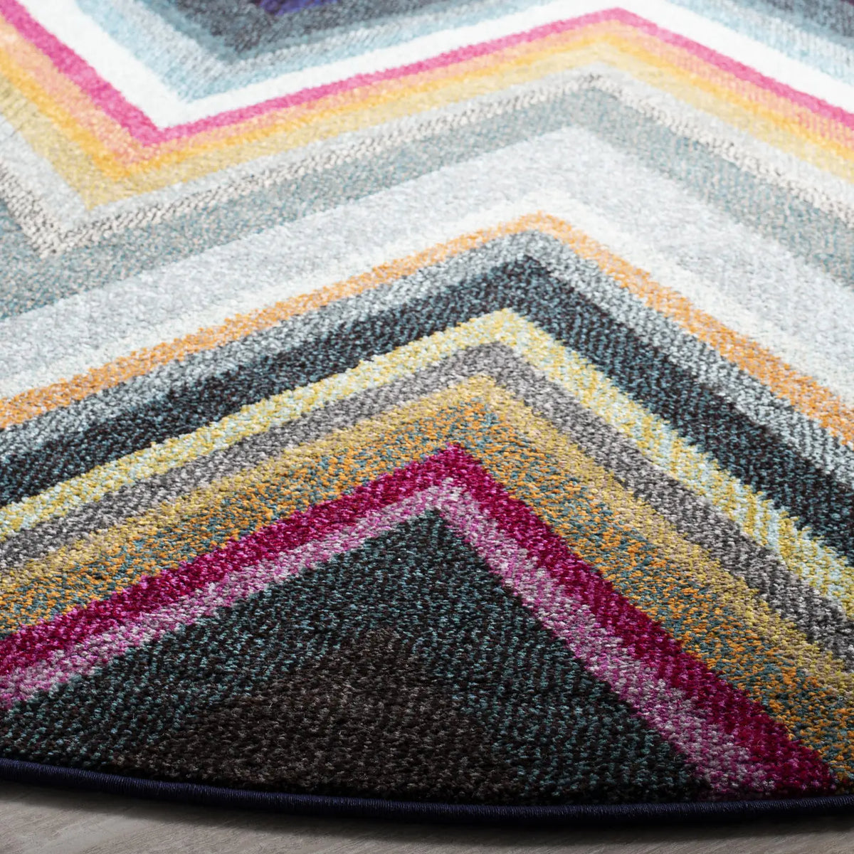 Safavieh Monaco 6'-7" x 6'-7" Rug in Multi