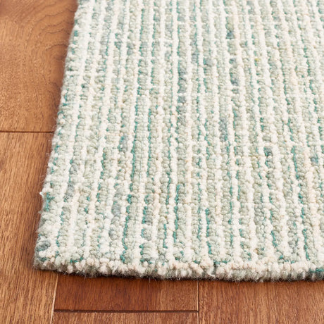 Safavieh Abstract 4'-0" x 6'-0" Rug in Green / Ivory