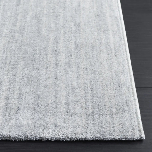 Safavieh Mabel 4'-0" x 6'-0" Rug in Light Blue / Ivory