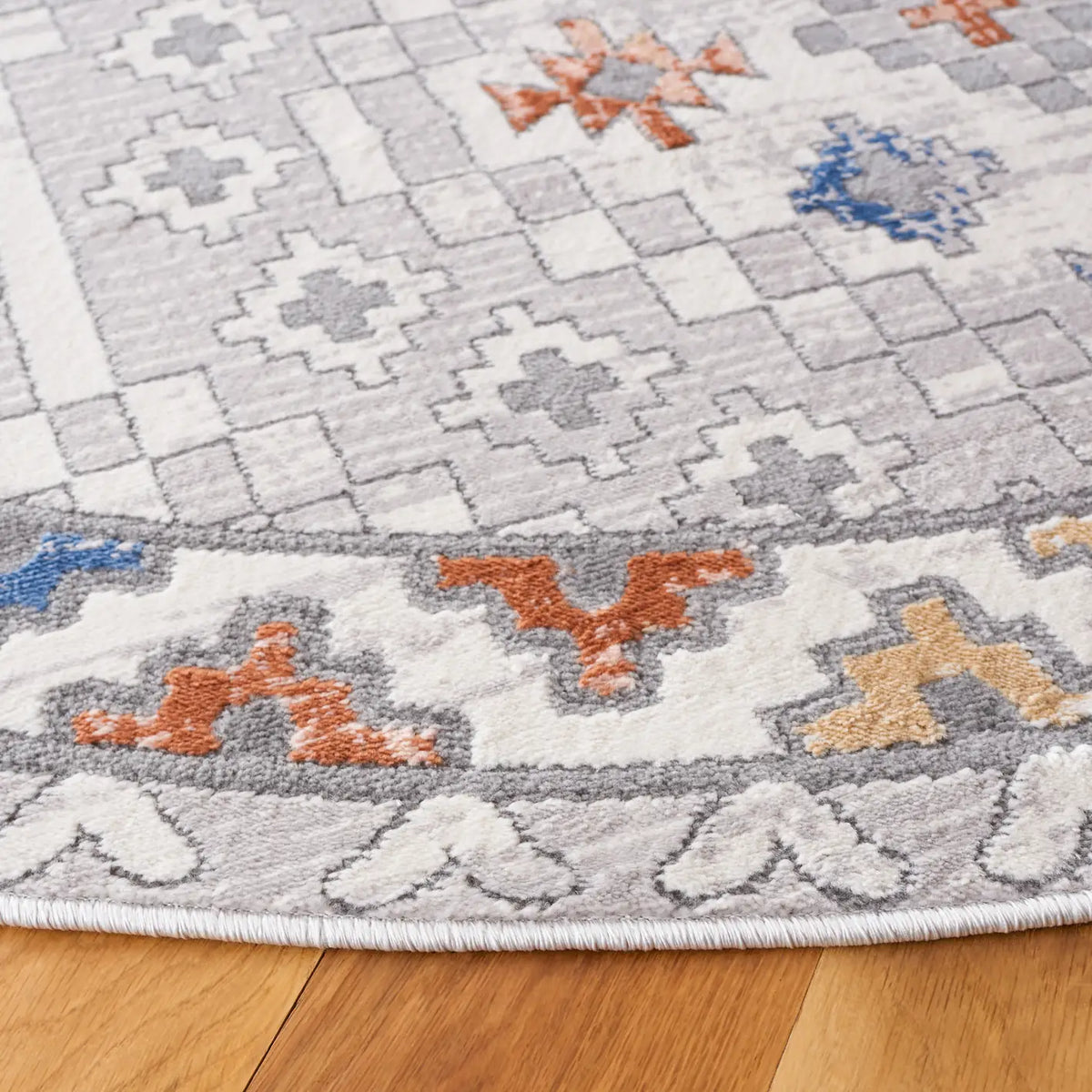 Safavieh Eternal 6'-7" x 6'-7" Rug in Grey / Ivory