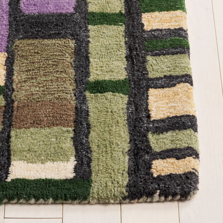 Safavieh Rodeo Drive 4'-0" x 6'-0" Rug in Green / Purple