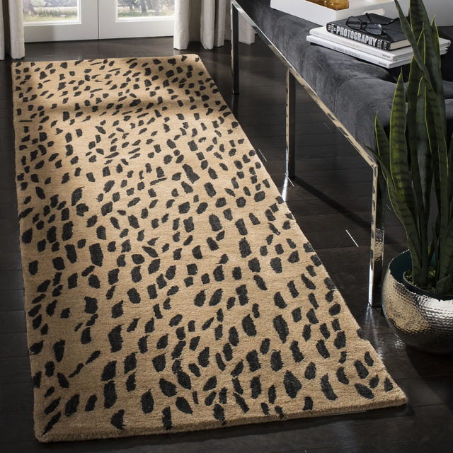 Safavieh Soho 2'-6" x 10'-0" Rug in Beige / Brown