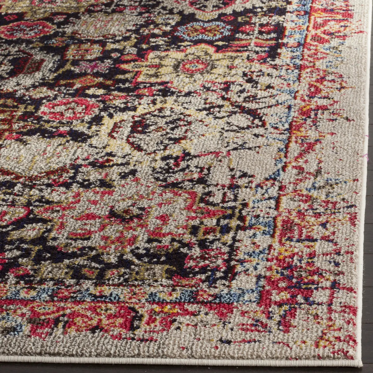 Safavieh Monaco 5'-1" x 7'-7" Rug in Grey / Multi
