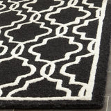 Safavieh Cambridge 4'-0" x 6'-0" Rug in Black / Ivory