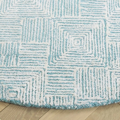 Safavieh Glamour 6'-0" x 6'-0" Rug in Ivory / Turquoise