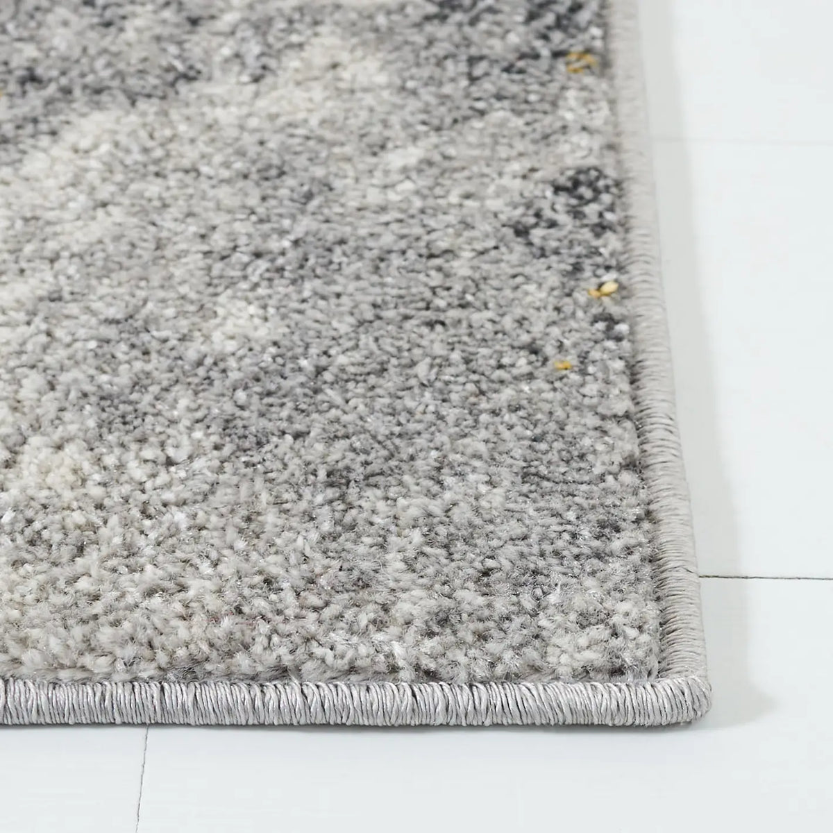 Safavieh Adirondack 4'-0" x 6'-0" Rug in Grey / Yellow