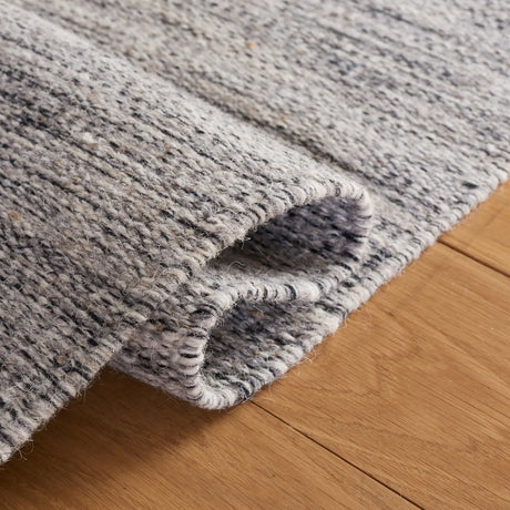 Safavieh Dhurries 4'-0" x 6'-0" Rug in Dark Grey / Beige