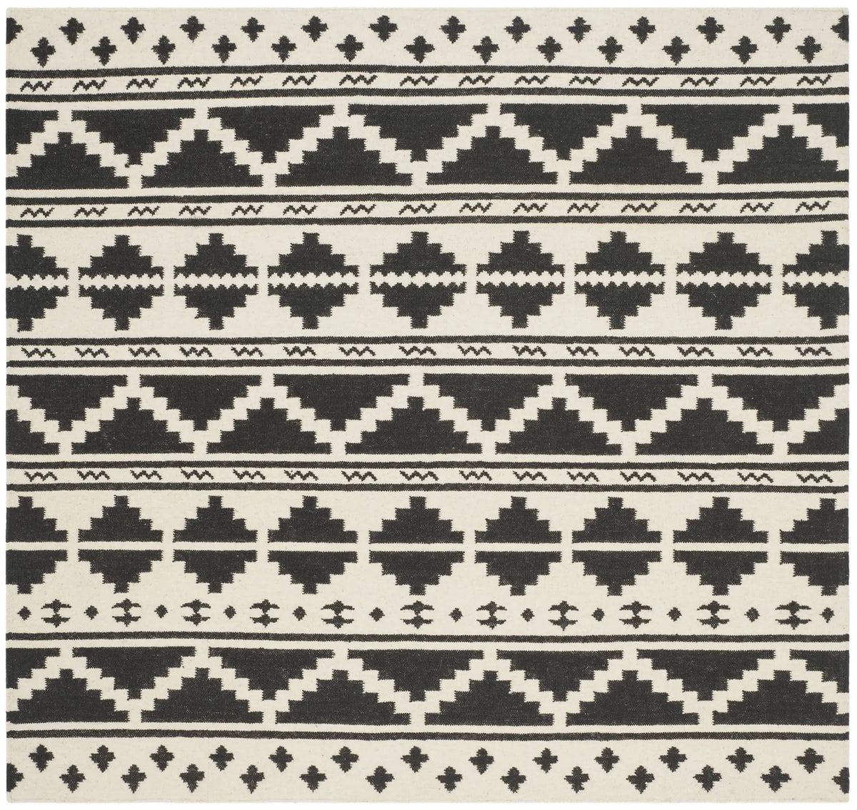 Safavieh Dhurries 6'-0" x 6'-0" Rug in Black / Ivory