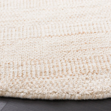 Safavieh Mirage 6'-0" x 6'-0" Rug in Beige / Ivory