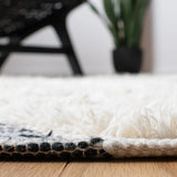 Safavieh Natura 4'-0" x 6'-0" Rug in Ivory / Black
