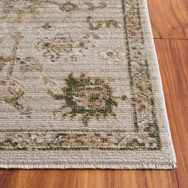 Safavieh Hazel 500 5'-3" x 7'-6" Rug in Ivory / Beige