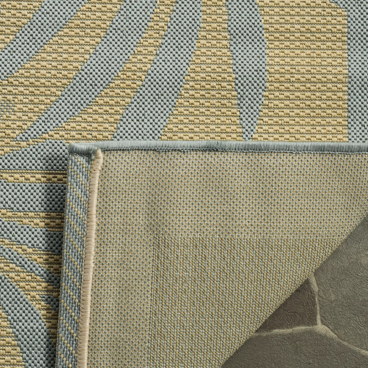 Safavieh Martha Stewart 6'-7" x 9'-6" Rug in Yucca Plant