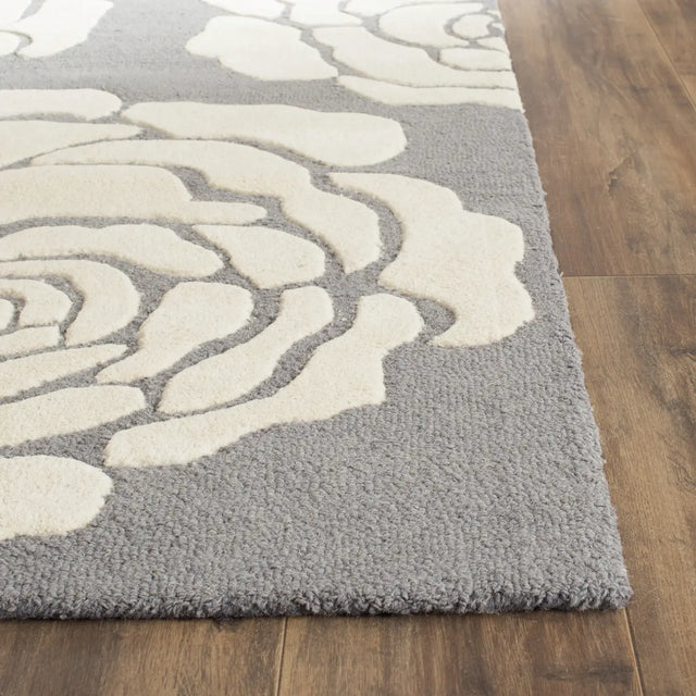 Safavieh Cambridge 4'-0" x 6'-0" Rug in Dark Grey / Ivory