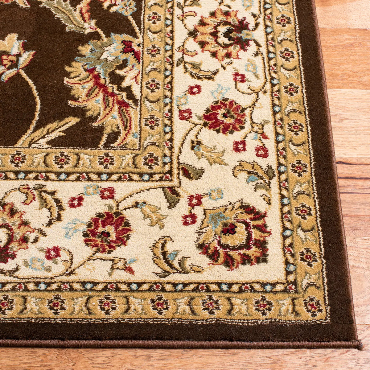Safavieh Lyndhurst 5'-3" x 7'-6" Rug in Brown / Ivory