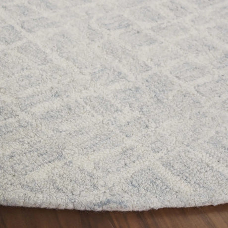 Safavieh Ebony 6'-0" x 6'-0" Rug in Ivory / Light Blue