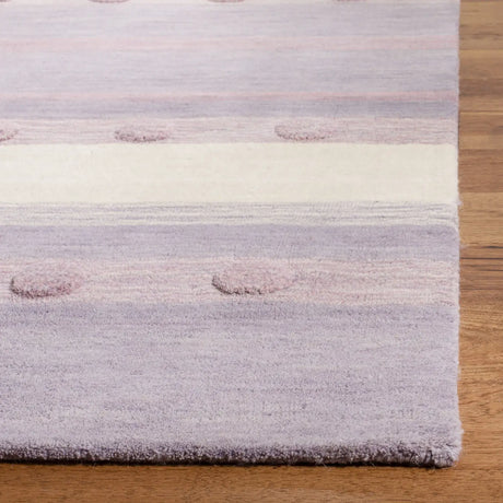 Safavieh Safavieh Kids 5'-0" x 8'-0" Rug in Light Purple / Ivory