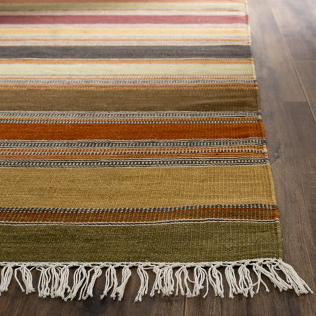 Safavieh Striped Kilim 4'-0" x 6'-0" Rug in Gold