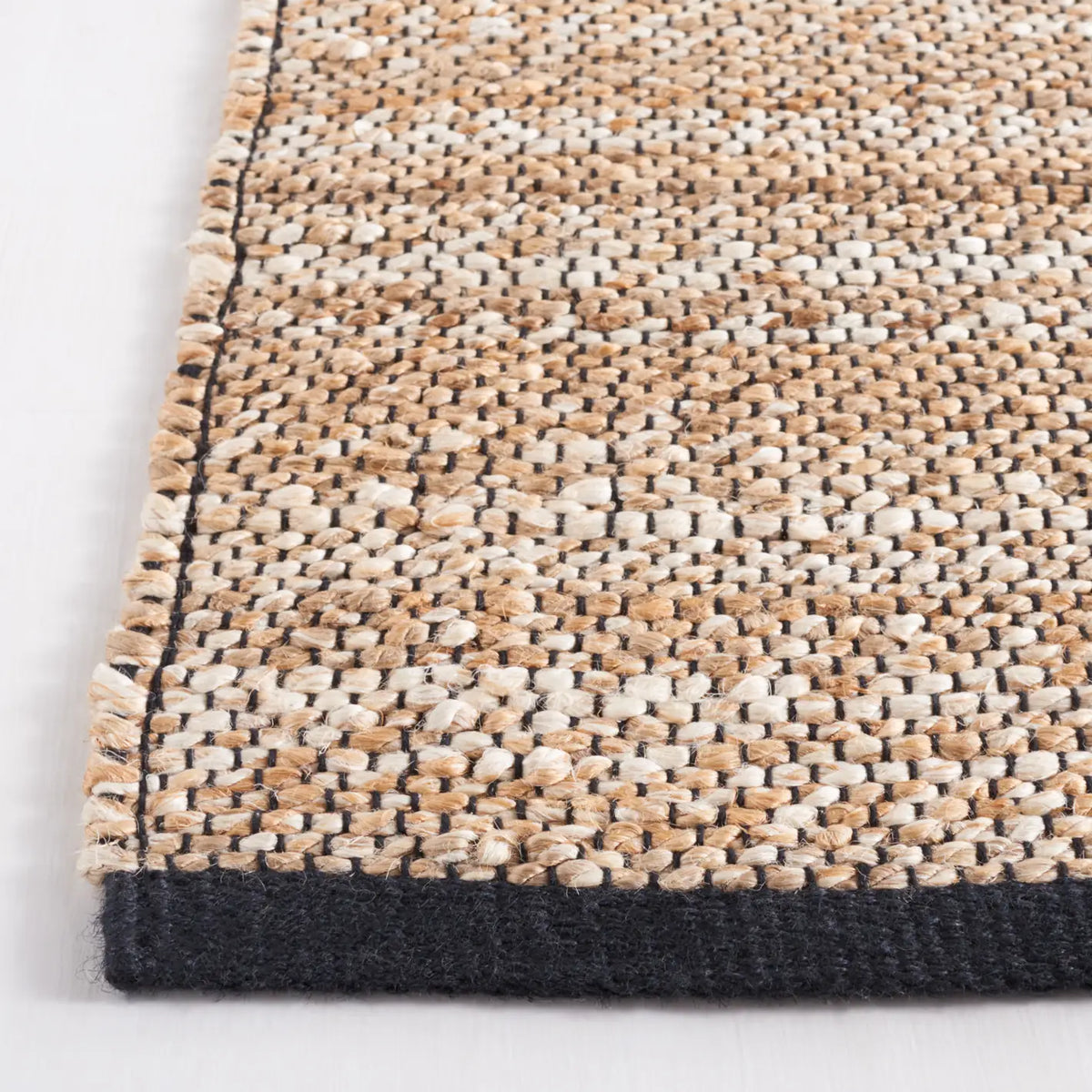 Safavieh Natural Fiber 4'-0" x 6'-0" Rug in Natural / Black