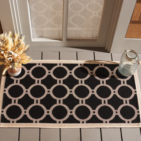 Safavieh Courtyard 2'-0" x 3'-7" Rug in Black / Beige