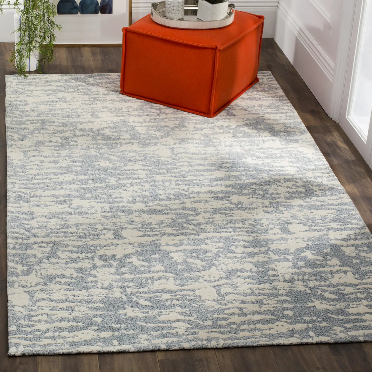 Safavieh Marbella 5'-0" x 8'-0" Rug in Blue / Ivory