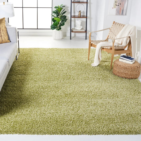 Safavieh Santa Monica Shag 9'-6" x 13'-0" Rug in Green
