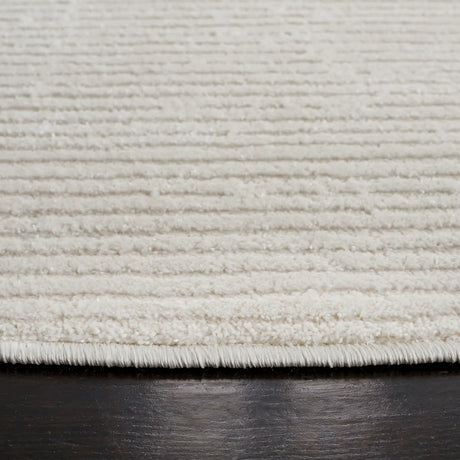 Safavieh Whisper 5'-3" x 5'-3" Rug in Ivory