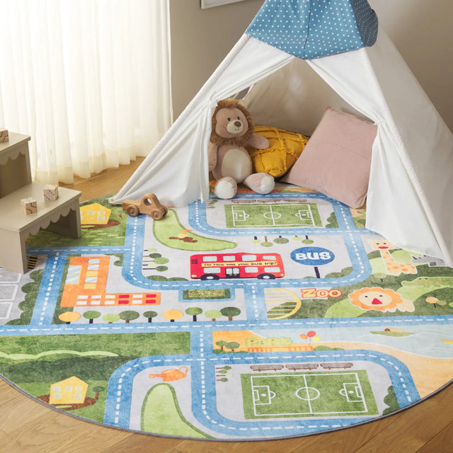 Safavieh Santa Monica Kids 6'-0" x 6'-0" Rug in Green / Grey