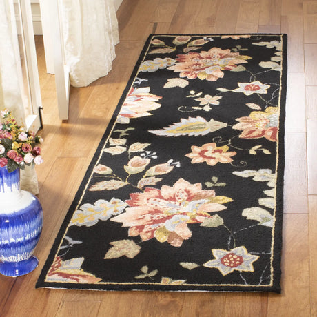 Safavieh Chelsea 2'-6" x 8'-0" Rug in Black