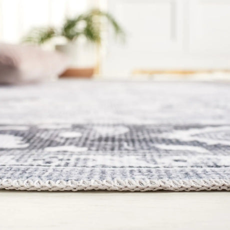 Safavieh Arizona 4'-0" x 6'-0" Rug in Light Grey / Grey Green