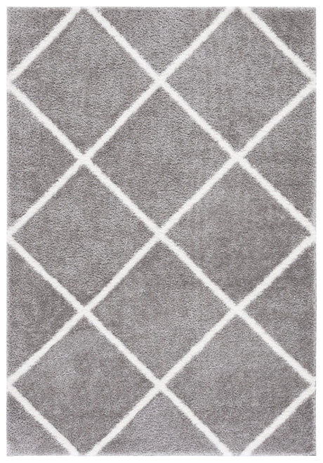 Safavieh Tahoe Shag 4'-0" x 6'-0" Rug in Grey / White