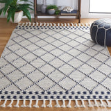 Safavieh Vermont 4'-0" x 6'-0" Rug in Ivory / Navy