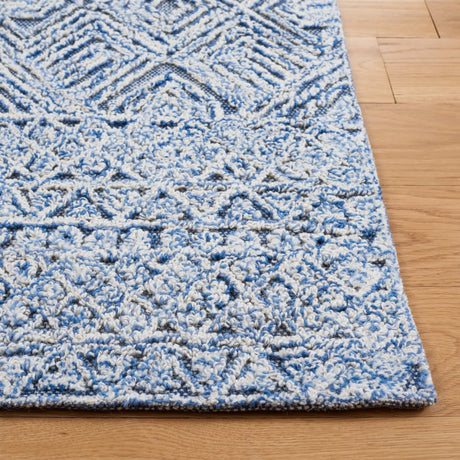Safavieh Textual 4'-0" x 6'-0" Rug in Blue / Ivory