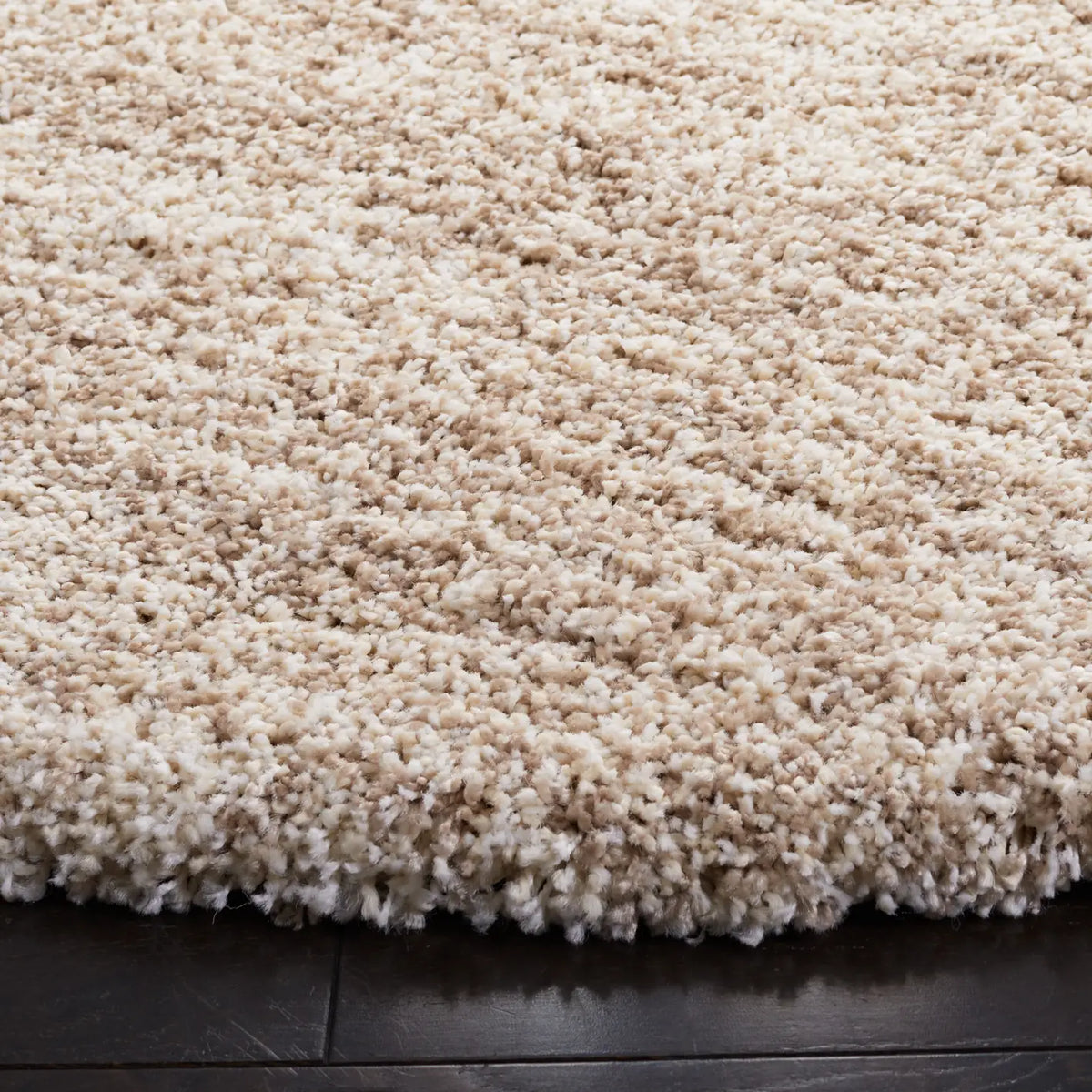 Safavieh Hudson Shag 7'-0" x 7'-0" Rug in Ivory / Beige