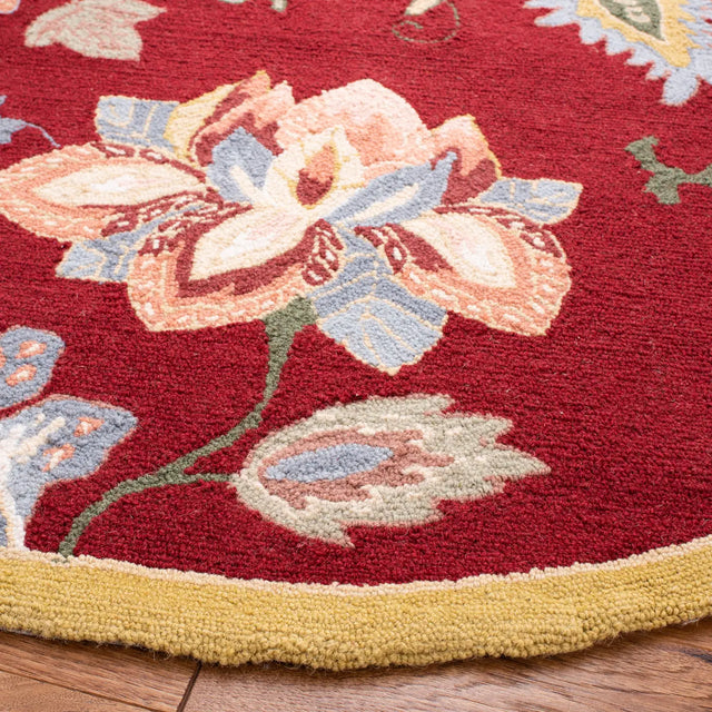Safavieh Chelsea 5'-6" x 5'-6" Rug in Red