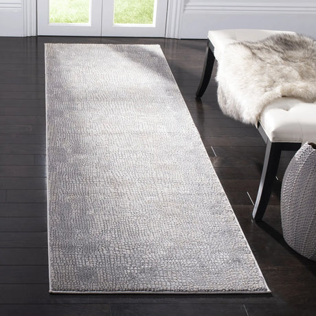 Safavieh Meadow 100 2'-7" x 8'-0" Rug in Taupe / Grey