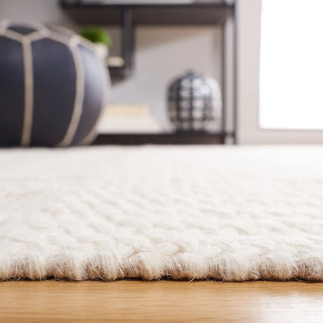 Safavieh Natura 4'-0" x 6'-0" Rug in Ivory / Grey