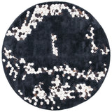 Safavieh Manhattan 6'-0" x 6'-0" Rug in Black