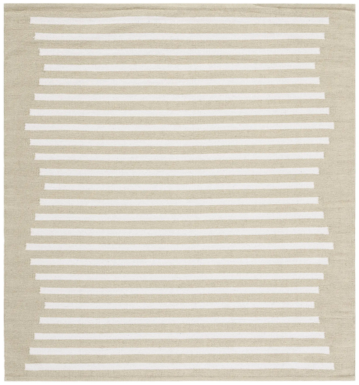 Safavieh Montauk 6'-0" x 6'-0" Rug in Light Green / Ivory