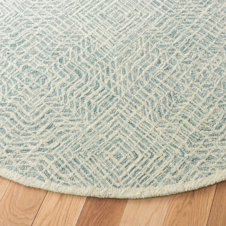 Safavieh Capri 5'-0" x 5'-0" Rug in Blue / Ivory