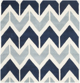 Safavieh Chatham 5'-0" x 5'-0" Rug in Dark Blue / Light Blue