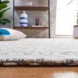 Safavieh Marbella 4'-0" x 6'-0" Rug in Blue / Ivory