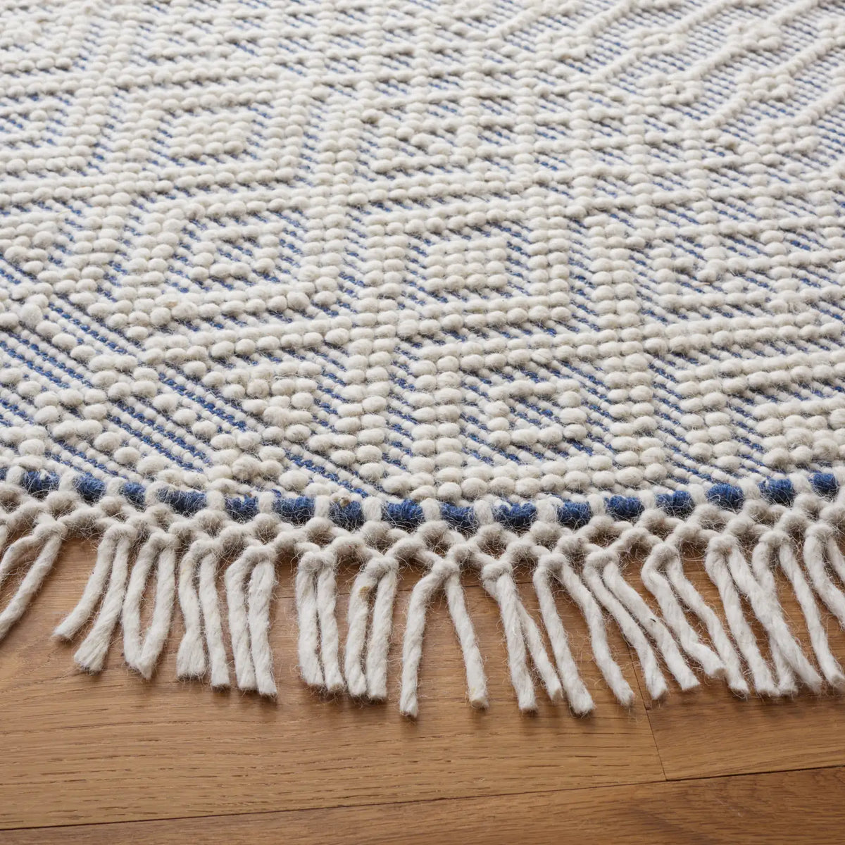 Safavieh Natura 6'-0" x 6'-0" Rug in Ivory / Blue