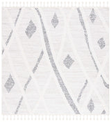 Safavieh Moroccan Tassel Shag 6'-7" x 6'-7" Rug in Beige / Grey